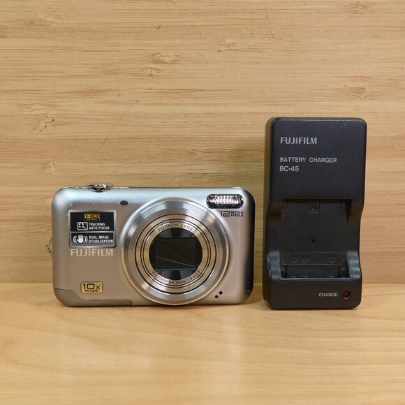 Fujifilm FinePix JZ300 12MP Digital Compact Camera | Tested & Working | Silver - Picture 2 of 9